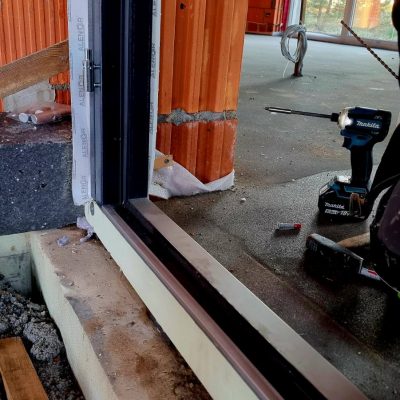 Thermolit langų montavimo termo profiliai montavimui su išnešimu šiltinimo sluoksnyje IMG-543ab34e7e559a87bad888221f98eac8-V